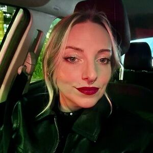 🔮 meet your seller 🔮